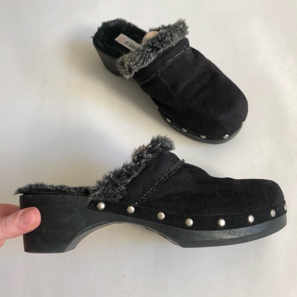 Women's Black Fur-Lined Clogs